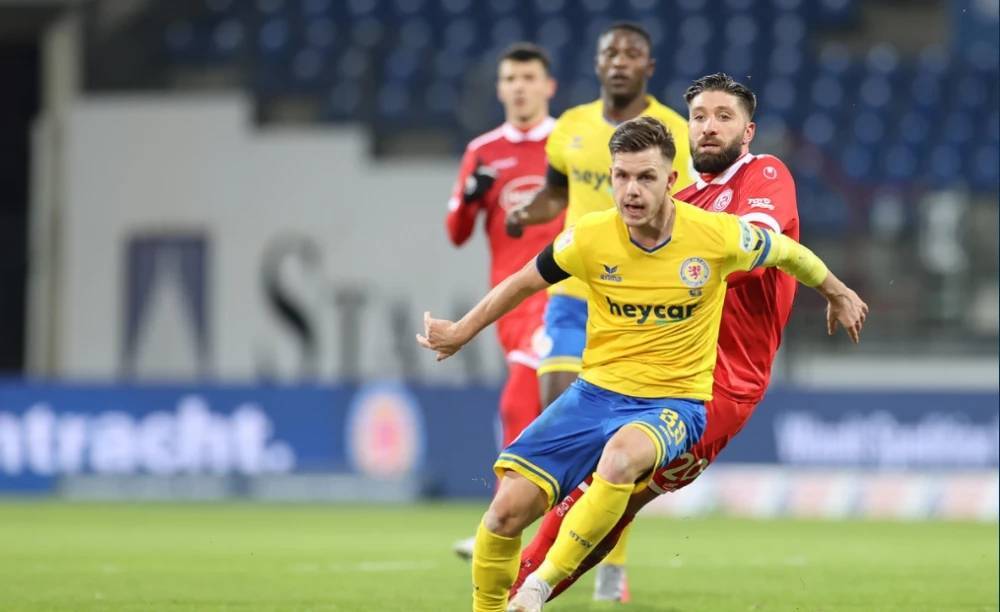 精妙的射门 精妙的射门