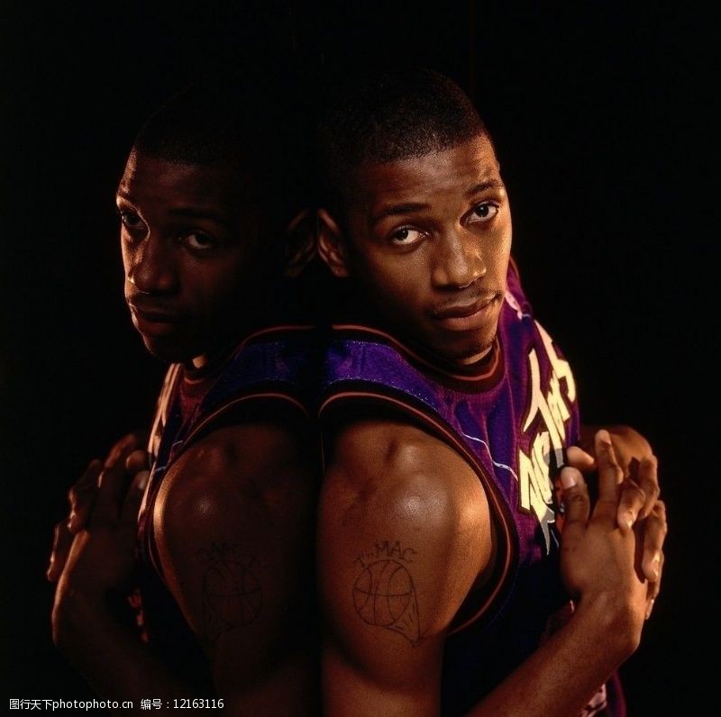 不僅昂首闖 不僅昂首闖