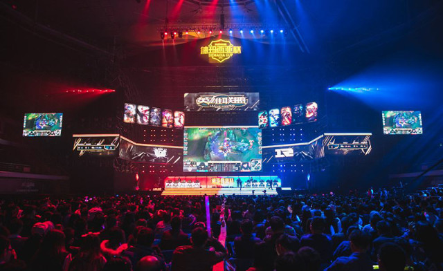 与之不同的 与之不同的