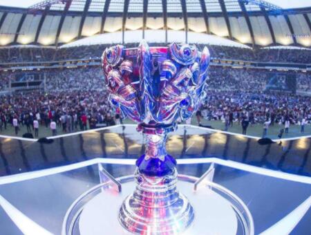 世界大赛里 世界大赛里